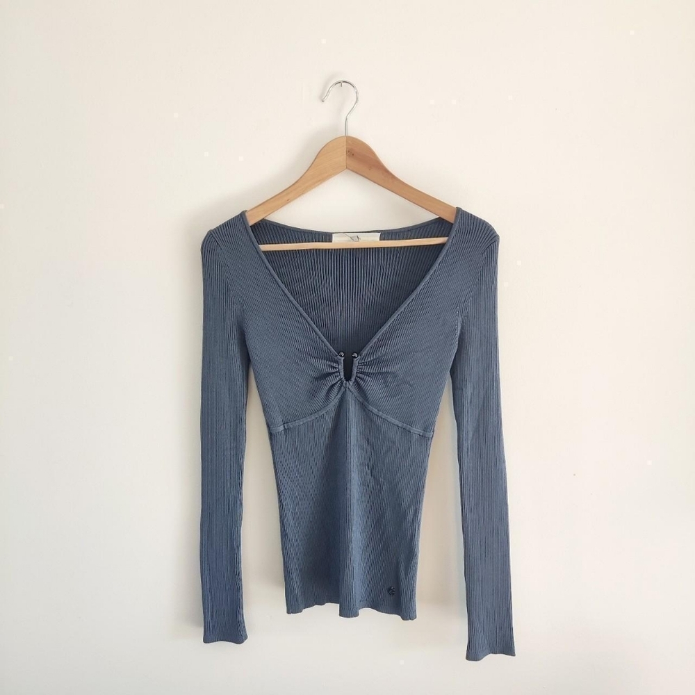 Guess Brand New Gray Blue V Neck Low Cut Long Sleeved Ribbed Top